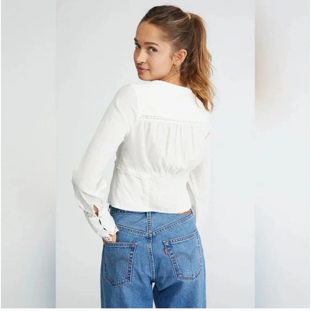 Free People Joi Eyelet Cropped Blouse size Small Off White